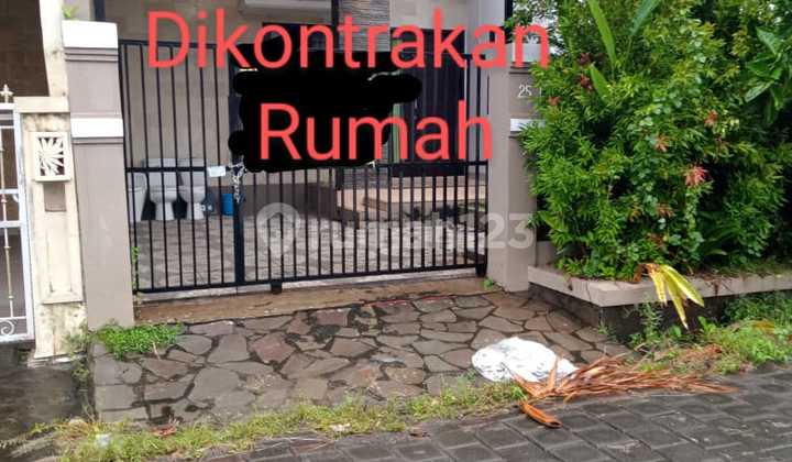 Modern House With 4 Bedrooms 3 Bathrooms Land Size 132M For Rent At Taman Griya Permai Jimbaran