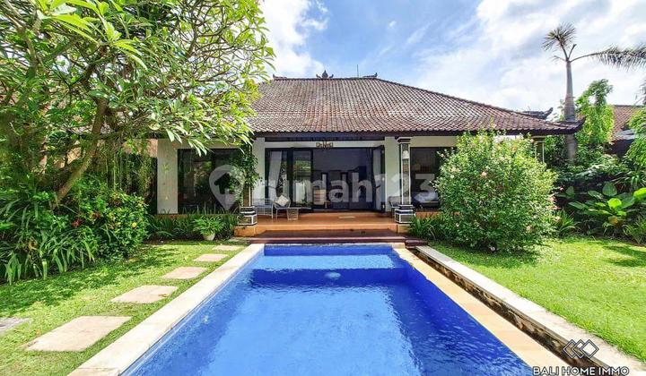 For Sale Villa in Umalas Kerobokan Bali