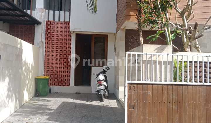 Semi Villa House For Rent With Private Pool, 3 Bedrooms 5 Bathrooms In Ungasan Near Of Gwk Cultural Park