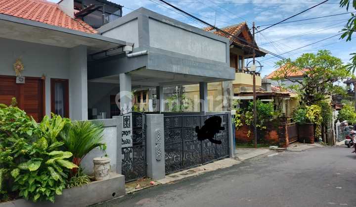 2 Story House For Rent With 3 Bedrooms 2 Bathrooms Land Size 100 In Taman Griya Jimbaran 2