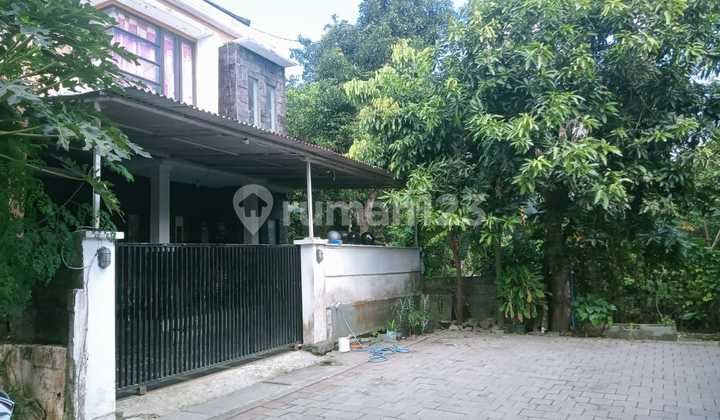 Dijual Rumah Lantai 2 dengan 4 Kamar Tidur 2 Kamar Mandi Luas Tanah 145M2 di Taman Griya Jimbaran 2