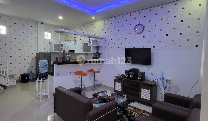 Dijual Atau Di Sewakan Rumah Modern Semi Furnish 3 Lantai Di Taman Griya Jimbaran 1