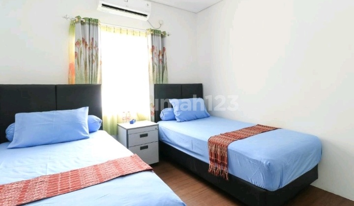 Guest House dengan Luas Tanah 2 Are 7 Kamar Plus Kolam Renang di Puri Gading