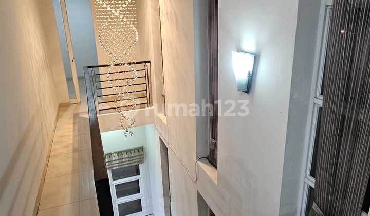 Sell Luxury House in Kelapa Gading, Prime Location, Move-In Ready. 2