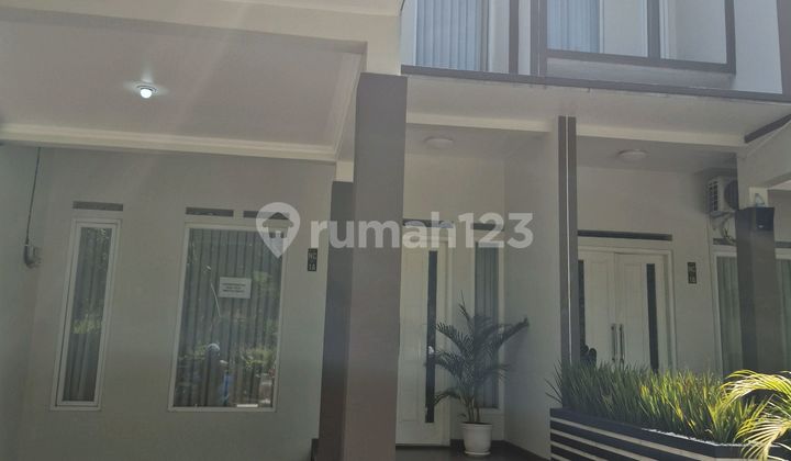 Beautiful House, Strategic Location, and Serene Atmosphere