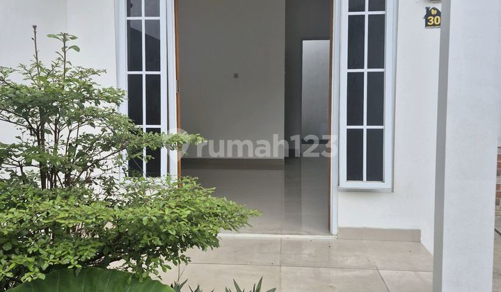 Take Over Affordable All-Inclusive Cost House in Depok 1