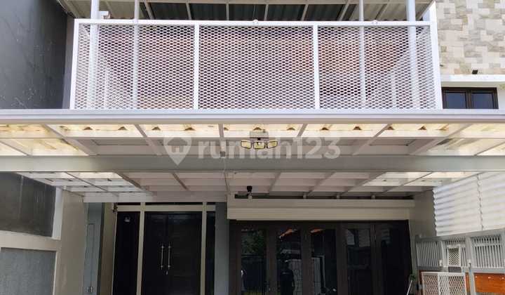 Beautiful House in a Strategic Location in Jagakarsa, South Jakarta 2