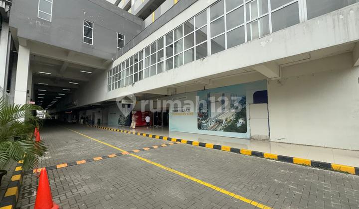 Commercial Space Suitable for an Office in a Strategic Location on Margonda Commercial Space Suitable for an Office in a Strategic Location on Margonda