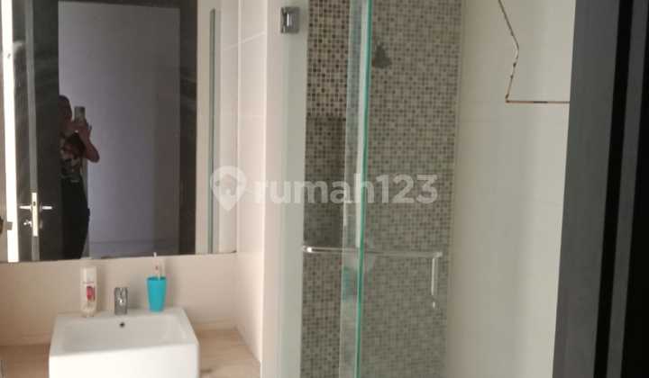 For Rent/ For Sale Graha Family House with SHM 2