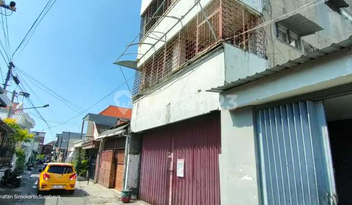 Auction Sale of House/Shop House in Simokerto with SHM