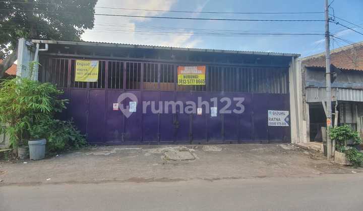 For Sale: Shop House/ Commercial Space in Sambikerep Village via Auction