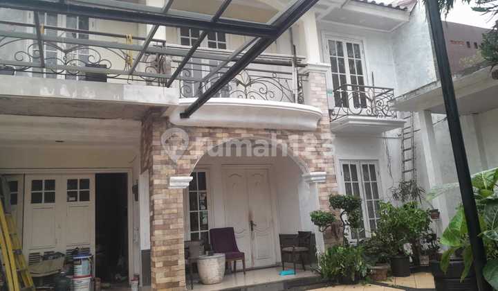 Jual Rumah Mewah Di Lokasi Premium Kalibata Hoek – 2 Lantai, 6 Kamar Tidur, 11 M Nego