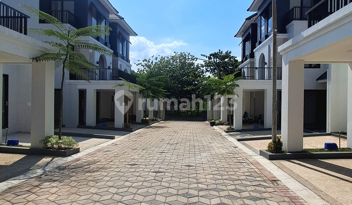 Rumah Mewah 3 Lantai Telaga Bodas Jatingaleh Gajah Mungkur Semarang 2