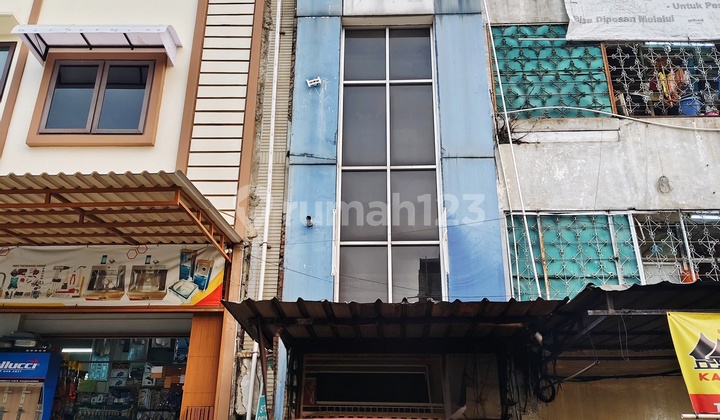 Ruko Kosong 3 Lantai Sangat Strategis Di Kawasan Pusat Perbelanjaan Di Teluk Gong Penjaringan, Jakarta Utata