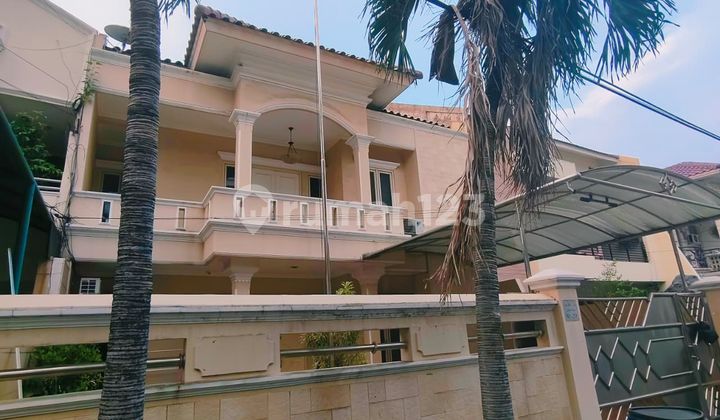 Rumah 2 Lantai Elegan di Pluit Timur Residence Jakarta Utara – Dekat Tol, Mall, & Sekolah Ternama