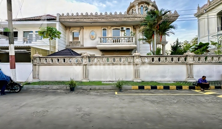 Luxurious, Spacious, Strategic House In Pelepah Kuning, Kelapa Gading Timur, North Jakarta 2
