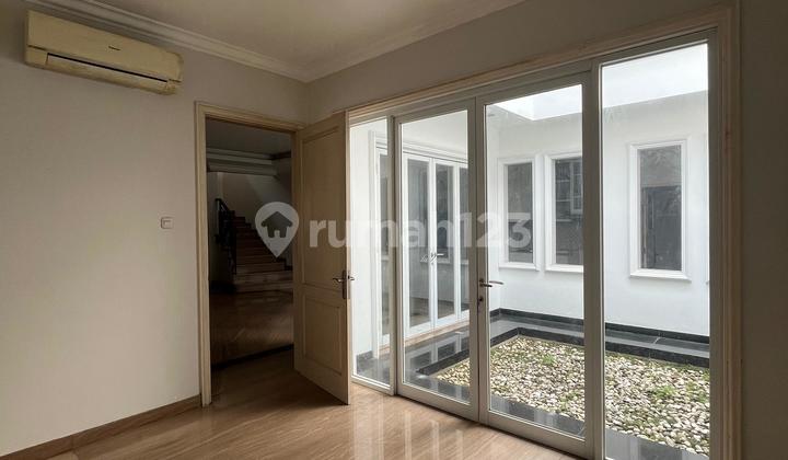 Rumah Nyaman 2 Lantai Siap Huni di Casa Goya Residence Jakarta Barat 2