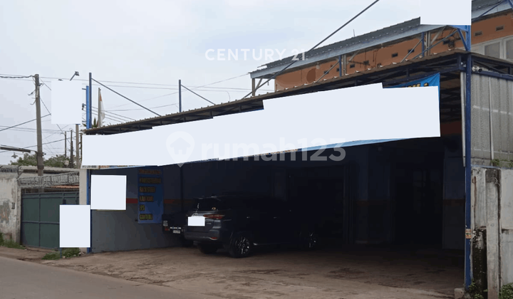 House on Nagrak Main Road, Gunung Putri, Bogor 2