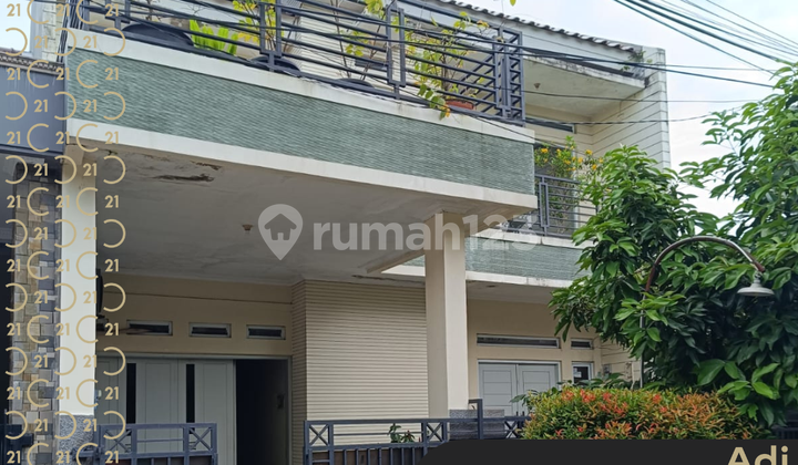 2-Storey House on Jalan Tampomas Raya, Pondok Melati, Bekasi