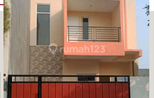 For Sale: 2-Story House Ready to Occupy, Flood-Free, Banjar Wijaya. 2
