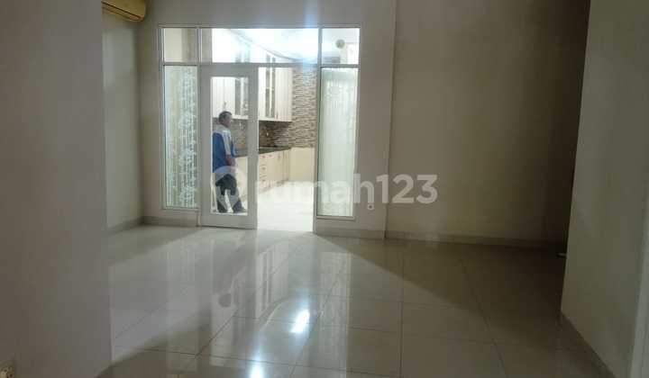 Dijual Rumah 3 Lantai Siap Huni Amerika Green Lake City 2