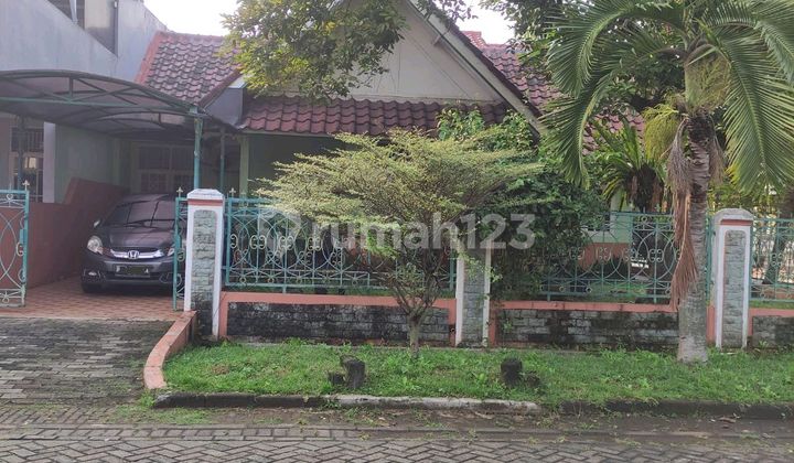 Dijual Rumah 2 Lantai Siap Huni Banjar Wijaya
