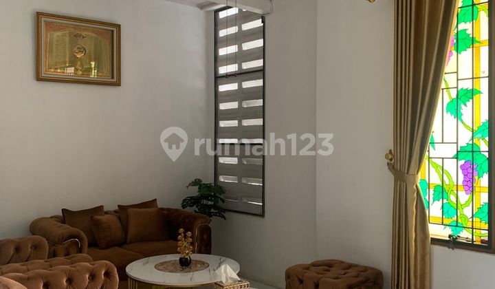 Dijual Rumah 2 Lantai Siap Huni Full Renov Banjar Wijaya