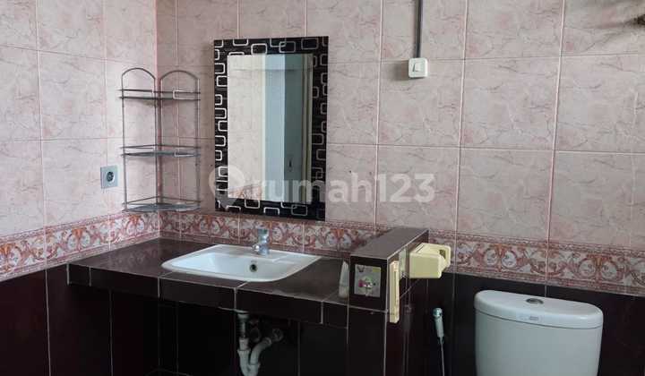 For Sale: 2.5-Story Ready-to-Occupy Garcia Modernland House 2