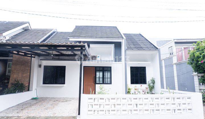 Rumah Cantik ini Posisinya Hoek Green One Residence Depok Shm 2