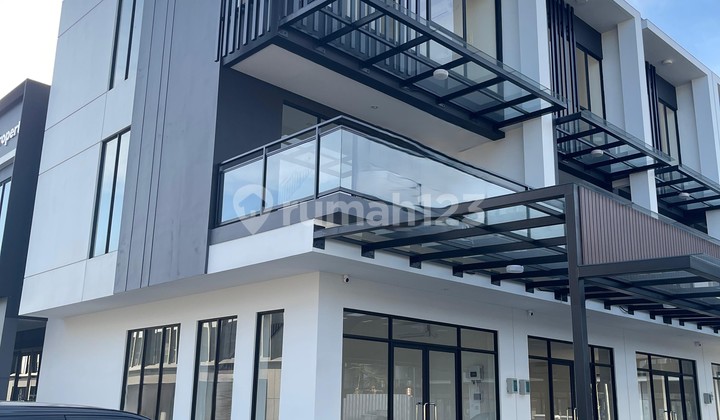 READY-TO-USE RUKO HAMPTON PROMENADE GADING SERPONG, CORNER, BEST VIEW, IDEAL FOR BUSINESS READY-TO-USE RUKO HAMPTON PROMENADE GADING SERPONG, CORNER, BEST VIEW, IDEAL FOR BUSINESS