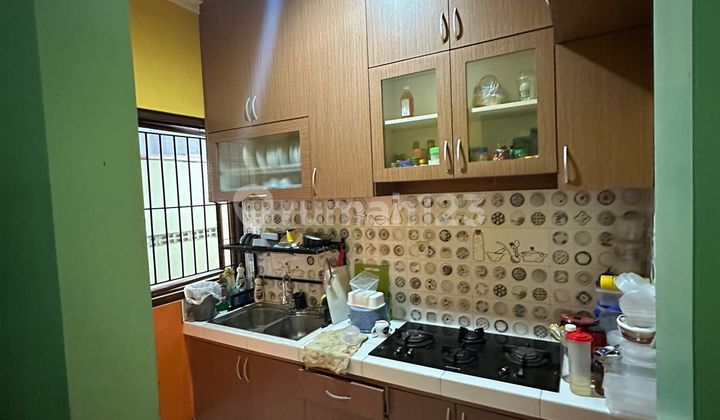 Rumah Cantik 3 Lantai, Siap Huni di Cluster Gading Serpong, SHM 2