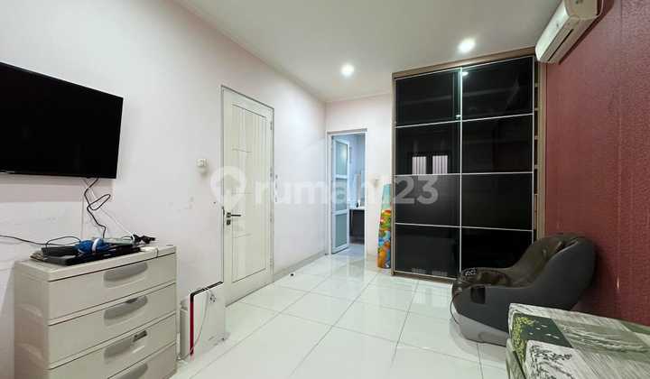 Dijual Rumah 3 Lantai Fully Furnish di Jakarta Pusat 2