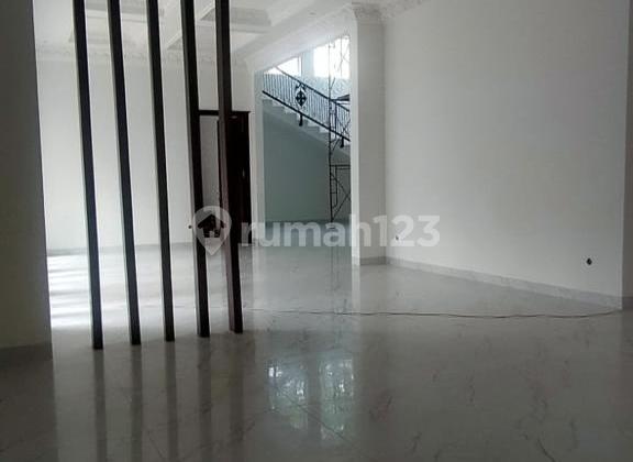 Rumah Mewah 2 Lantai View Gunung Ada Kolam Renang di Sentul  2