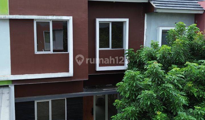 Disewakan Rumah 2 Lantai Fasilitas Lengkap di Cibinong, Bogor 2