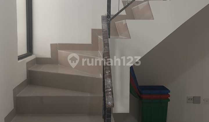 For Rent House PIK 2 Millennial 4.5X10 Empty Cheap 2