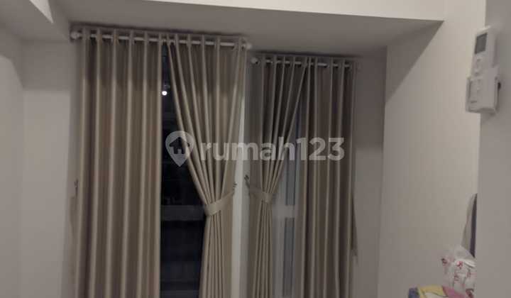 For Rent: Tokyo Riverside Studio Apartment Semi-Furnished Ready to Move In