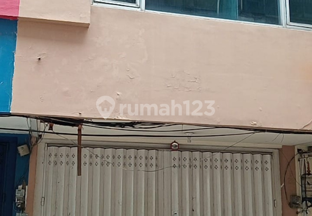 Shop House for Sale via Auction in Dukuh Pakis Area, Surabaya City