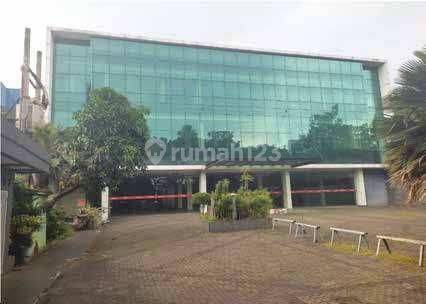 Dijual Kantor Lelang Strategis di Jl. Soekarno Hatta Bandung 1