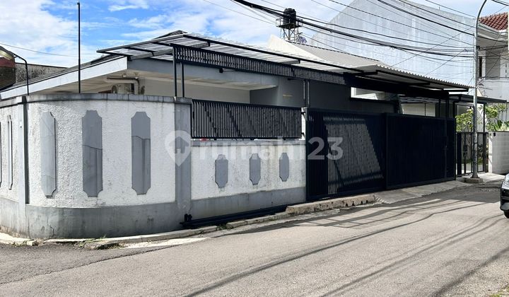 House for Sale Via Auction in Cigereleng Regol Area, Bandung City