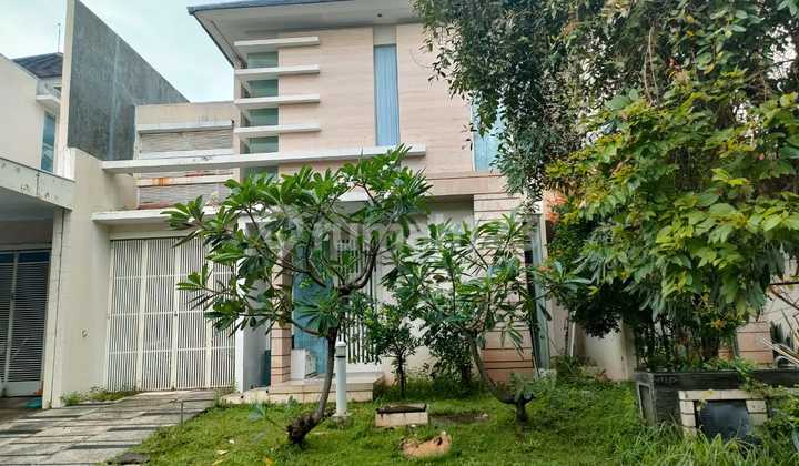 For Sale: House in Pakuwon Indah via Auction, Lontar Sambikerep Area, Surabaya City 2