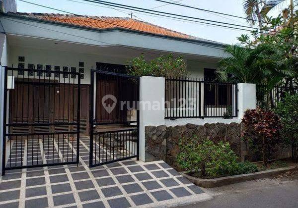 Rumah 1 Lantai Bagus Siap Huni Semi Furnish Jemursari Dekat Raya Margorejo, Plaza Marina, Mamyar, Nginden, Prapen, Sidosermo, Ubaya Tenggilis, Petra 1