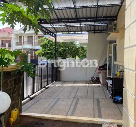 Araya 2 House, Luxurious, Minimalist, Move-in Ready, Semi-Furnished, Suitable for Student Boarding, Close to ITS, Untag, Unair, and Hang Tuah Campuses, Manyar Klampis Nginden. Araya 2 House, Luxurious, Minimalist, Move-in Ready, Semi-Furnished, Suitable for Student Boarding, Close to ITS, Untag, Unair, and Hang Tuah Campuses, Manyar Klampis Nginden.