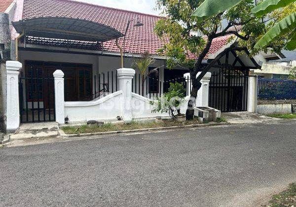 Rumah 1 Lantai Jemursari Baru Renov Siap Huni Pusat Kota Dekat Prapen, Margorejo, Plaza Marina, A Yani, Sidosermo, Ubaya Tenggilis, Kendangsari, Panjang Jiwo 1