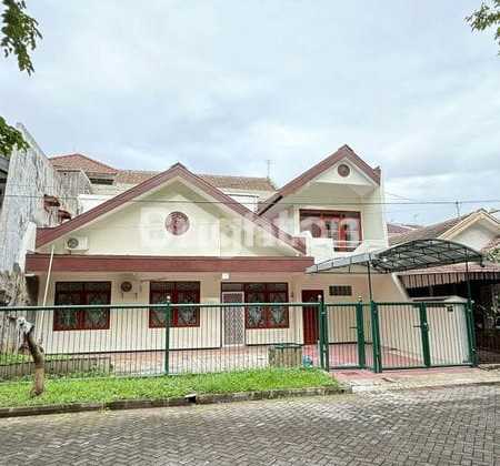 Beautiful & Ready-to-Live House, Klampis Indah Newly Renovated Near Merr Galaxy Mall, Nginden, Araya, Ngagel, Manyar, Bratang, Gubeng Kertajaya, Dharmahusada