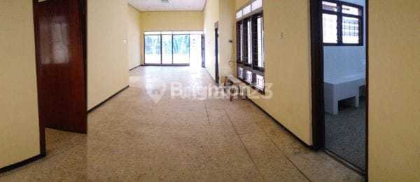 Spacious Saronojiwo 1-Story Ready-to-Use House Near Jemursari Main Road, Panjang Jiwo, Sidosermo, Jagir, Prapen, Ubaya Tenggilis, Kendangsari, Margorejo, Bratang, Barata Jaya, Manyar, Nginden, Ngagel