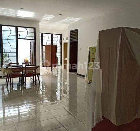 Rumah 1 Lantai Bagus Siap Huni Semi Furnish Jemursari Dekat Raya Margorejo, Plaza Marina, Mamyar, Nginden, Prapen, Sidosermo, Ubaya Tenggilis, Petra 2