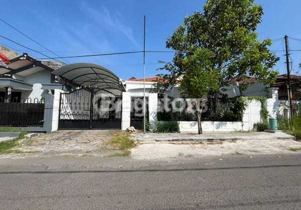 Nice One-Story Ready-to-Live Semi-Furnished House in Manyar, Near Untag Nginden, Merr Galaxy Mall, Unair, Ngagel, Gubeng, Kertajaya, Dharmahusada. Nice One-Story Ready-to-Live Semi-Furnished House in Manyar, Near Untag Nginden, Merr Galaxy Mall, Unair, Ngagel, Gubeng, Kertajaya, Dharmahusada.