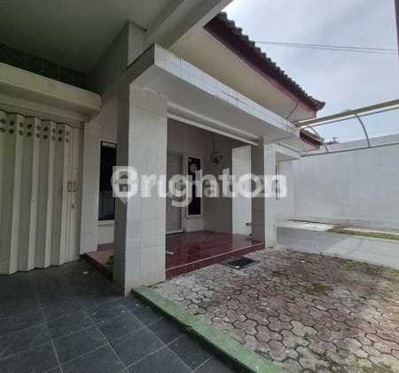 Rumah Lokasi Premium Sutorejo Prima One Gate System 1,5 Lantai, Dkt Raya Mulyosari Pakuwon City Kenjeran Galaxy Mall Merr Its Unair C, Wisma Permai, Babatan Pantai, Kertajaya 2