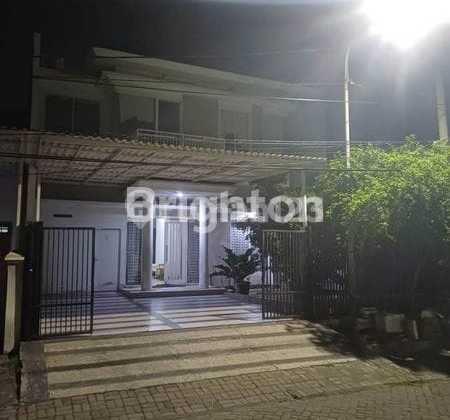 Cool Minimalist 2-Story House in Sidosermo Row 3 Cars Semi-Furnished Near Margorejo Plaza Marina Jemursari A. Yani Prapen Tenggilis Kendangsari Ubaya Petra Ngagel Central City