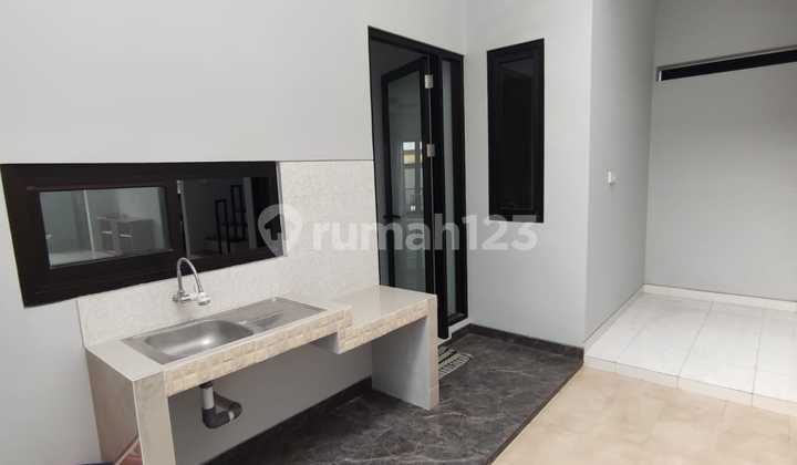 Quick Sell 2-Story House Rare Minimalist in Baruk, Just a Step Away from Merr Main Road, Near Nirwana Executive, Transmart Rungkut, Superindo, UPN, Stikom/Dinamika, Nginden, Ubaya Tenggilis 2